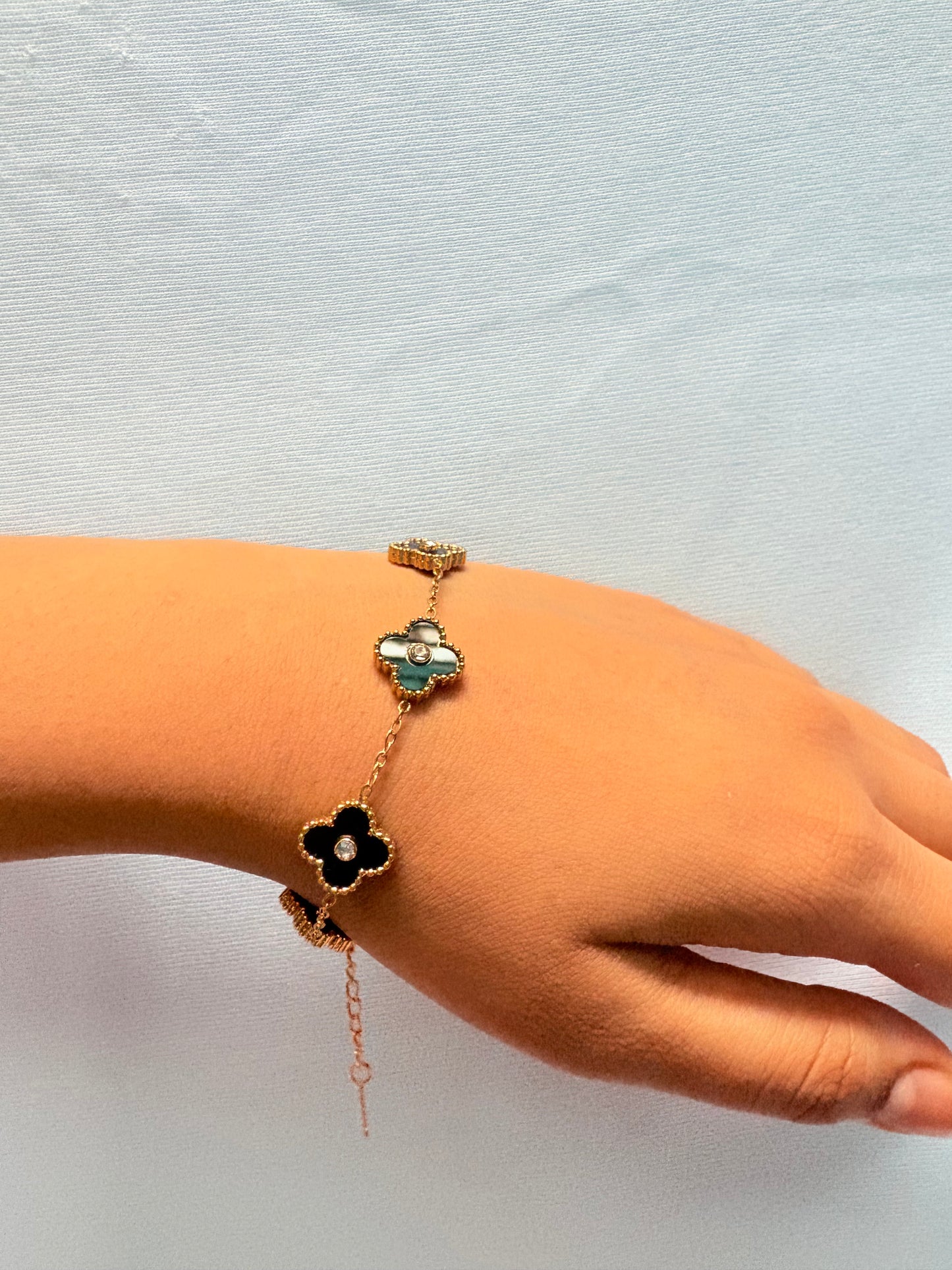 Black leaf bracelet