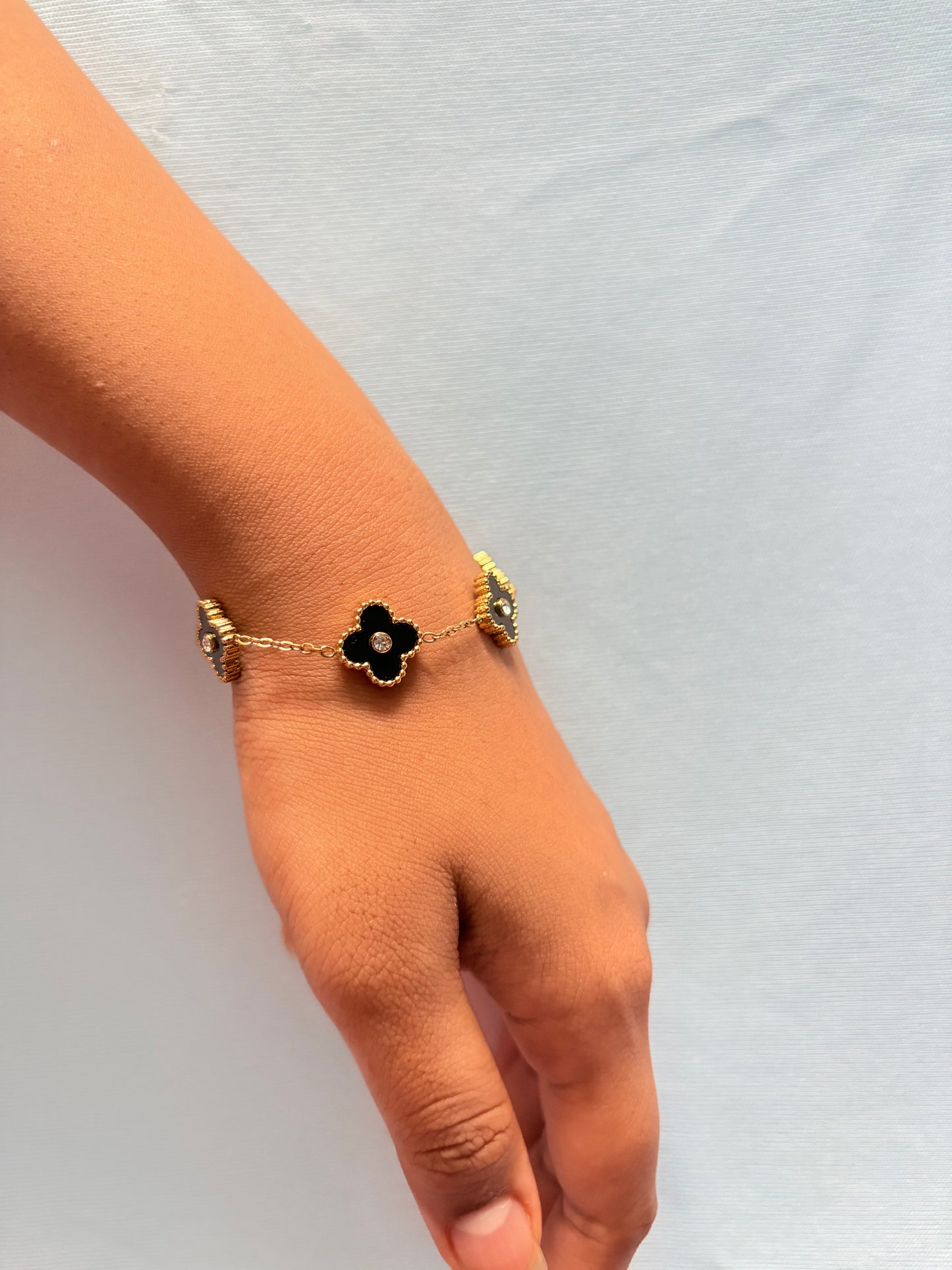 Black leaf bracelet