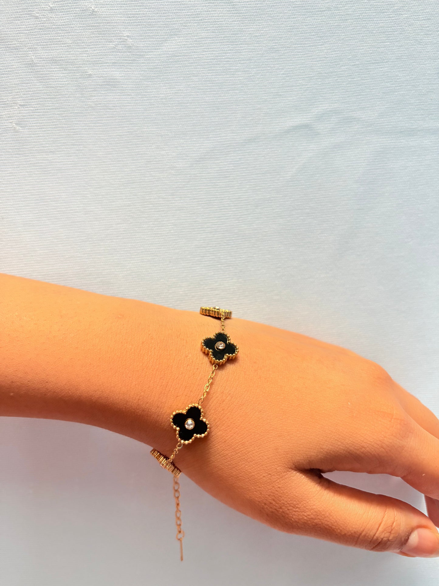 Black leaf bracelet