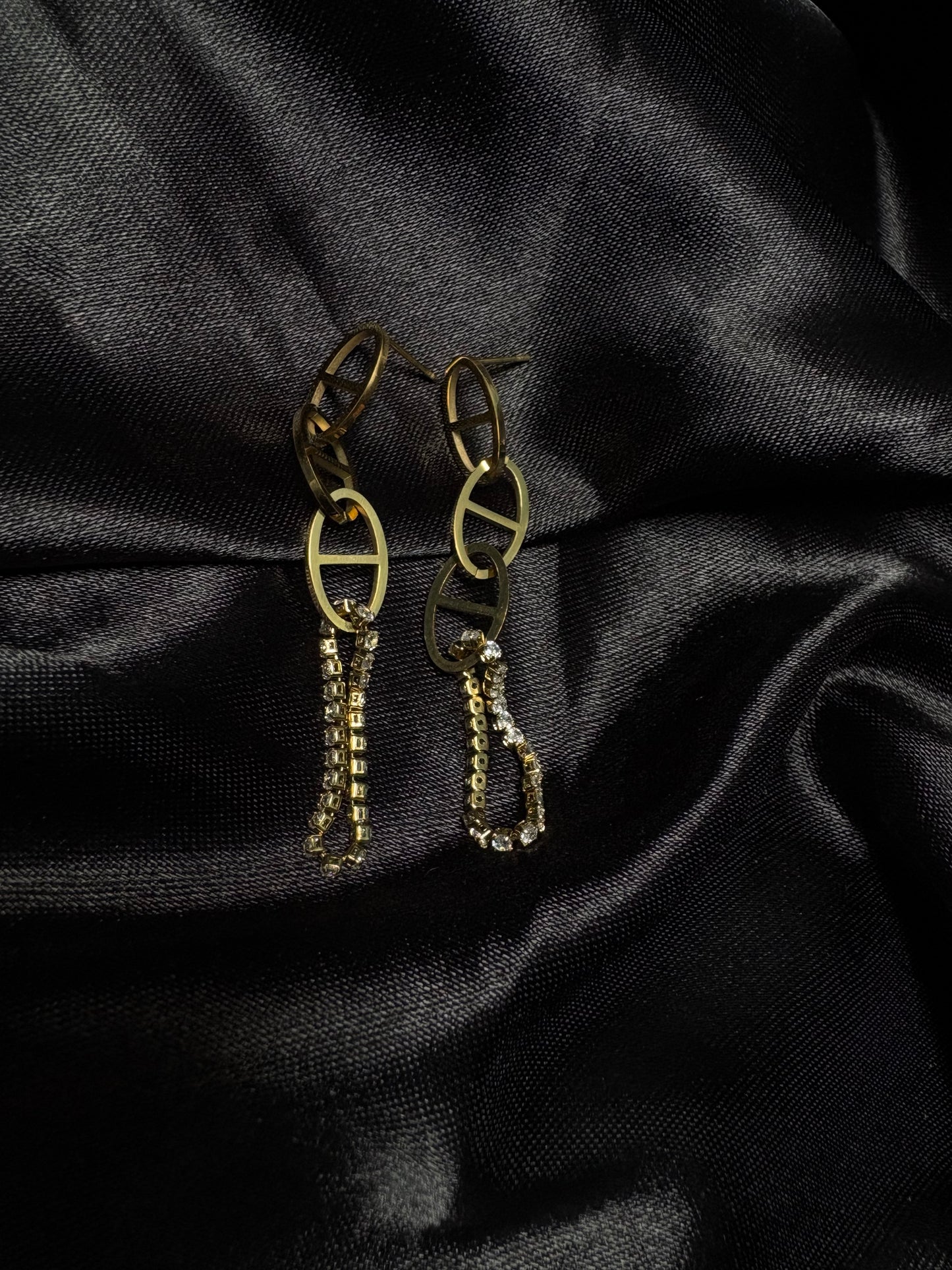 Rhinestone drop earring