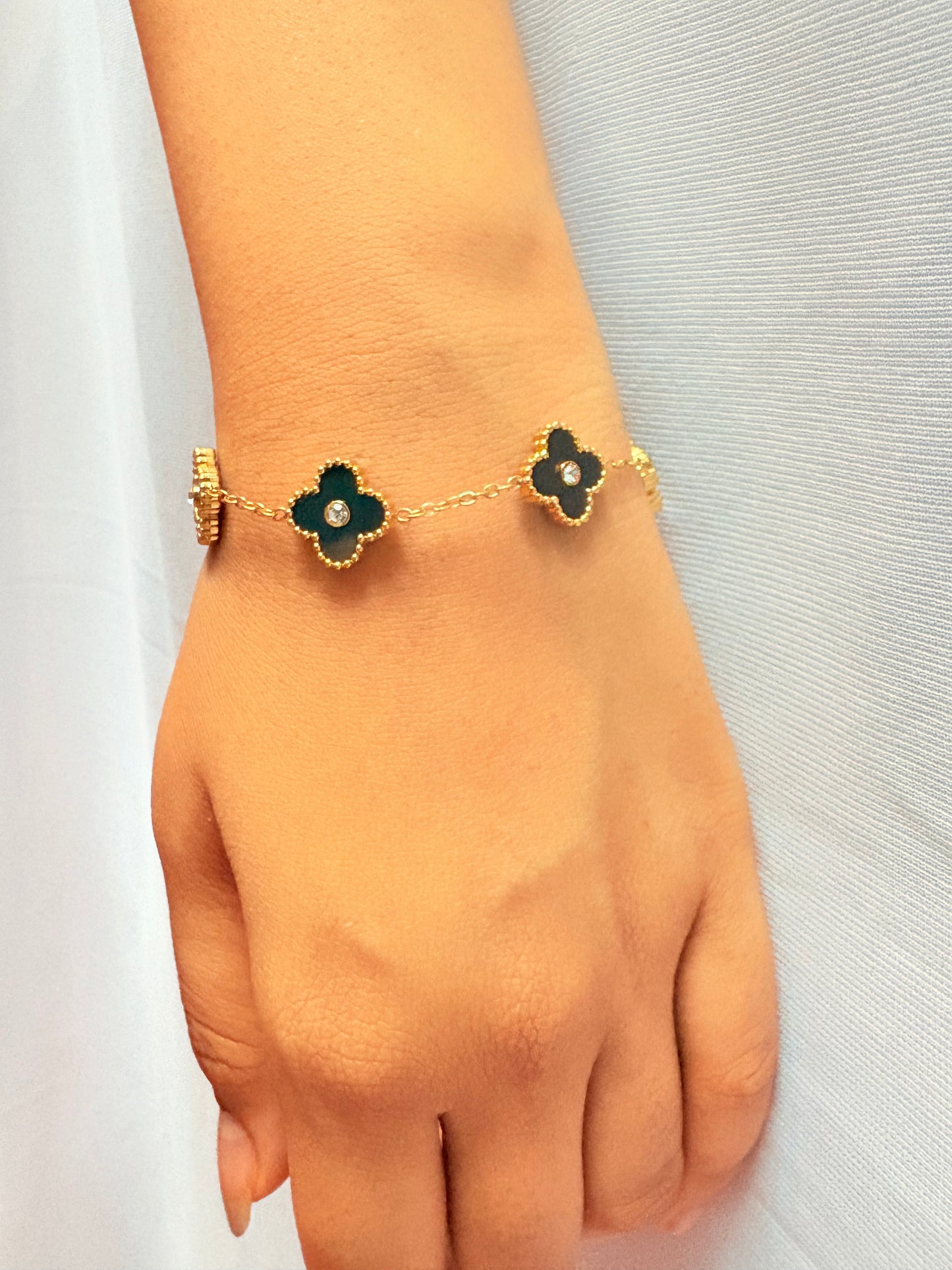 Black leaf bracelet