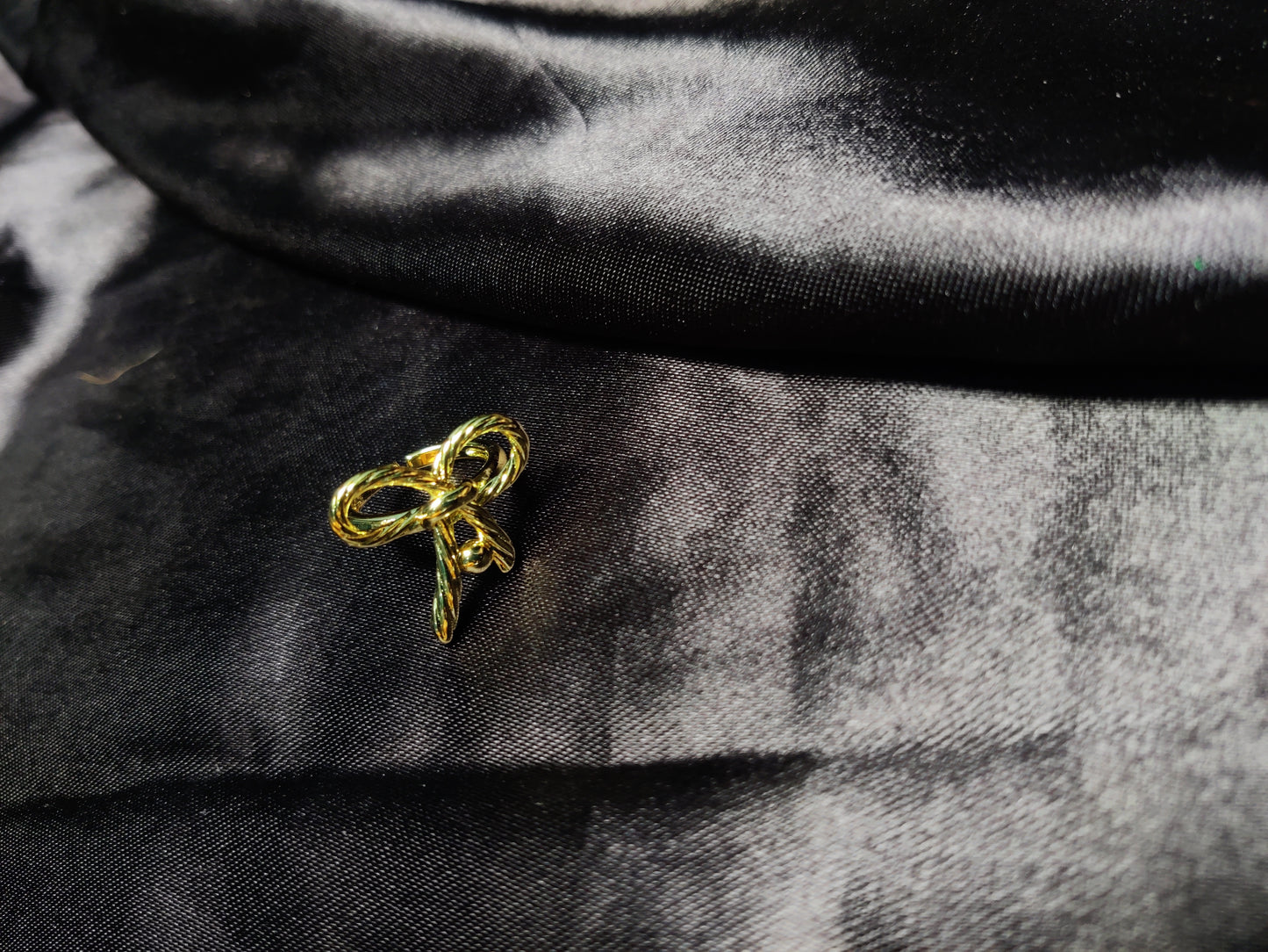 golden bow ring