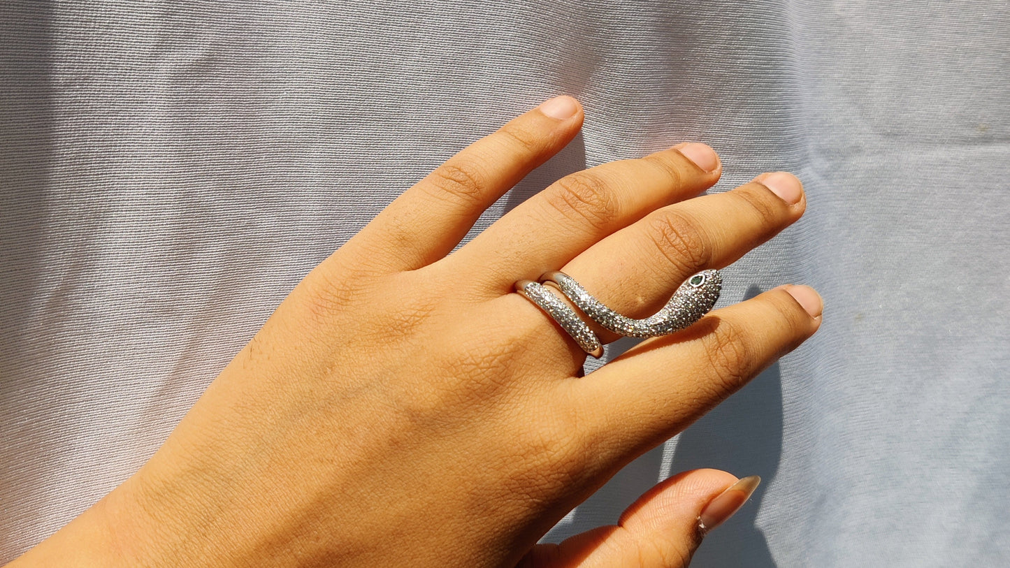 rounded serpent ring