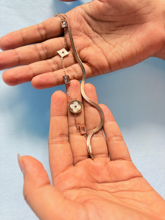 Thin and thick layered bracelet