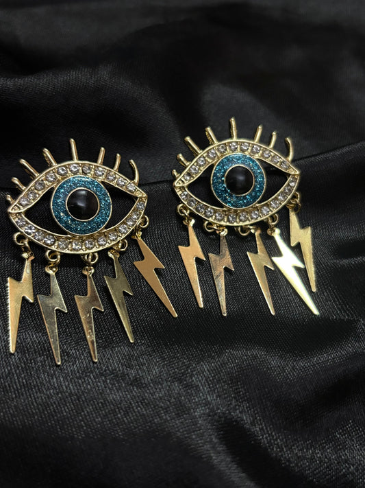 evil eye with current designed earring