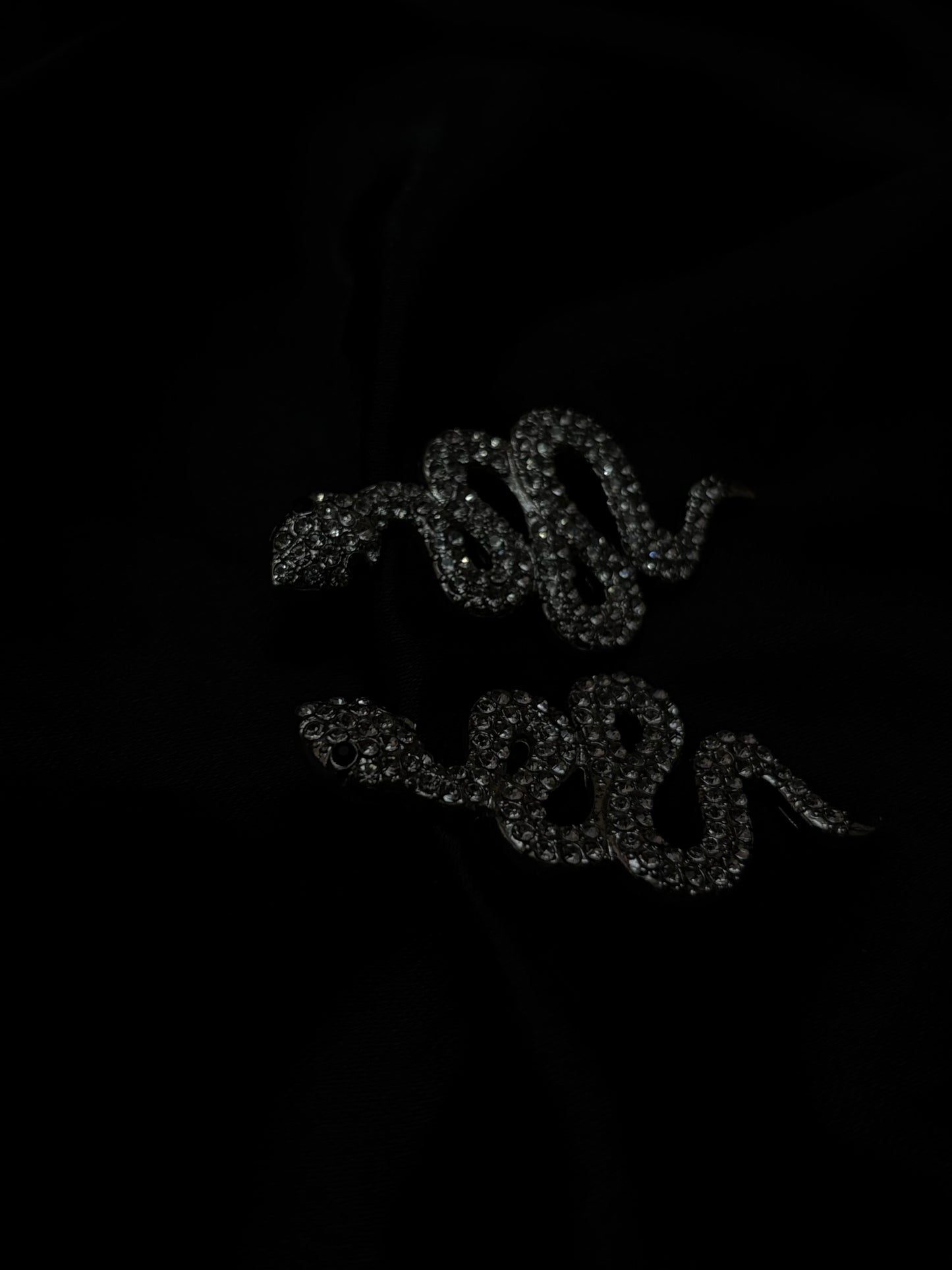snake rhinestone sparkling earring in gold and silver